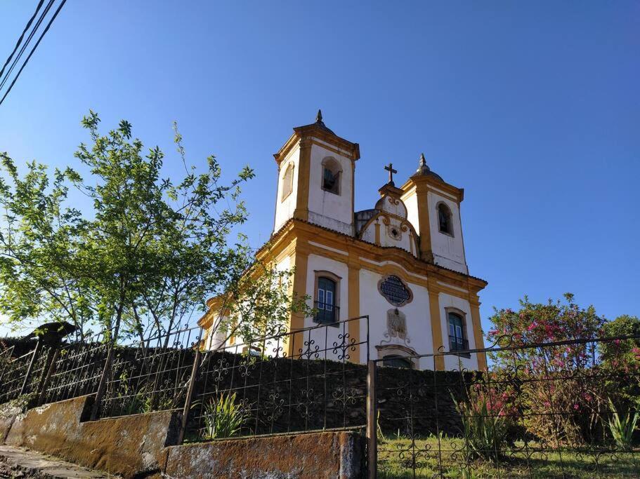 Estadia Das Gerais - Casa De Hospedes Adoravel Com Jacuzzi أورو بريتو المظهر الخارجي الصورة